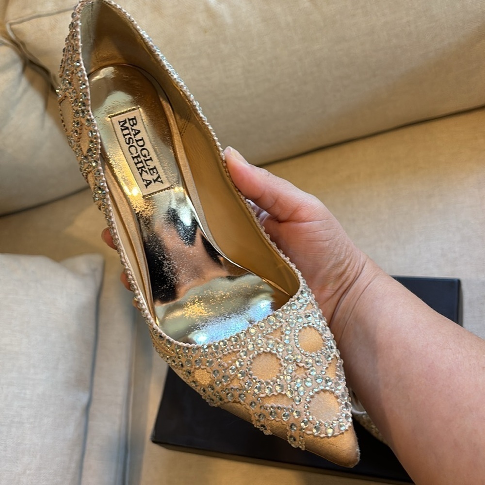 Badgley Mischka Rouge in latsat - champagne color size 6.5 - Picture 3 of 14